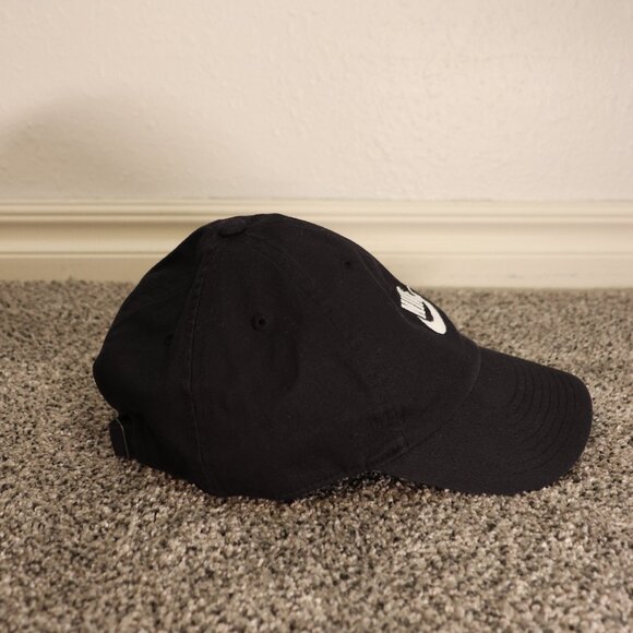 Black Nike Hat - Picture 4 of 5